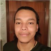 Soy estudiante universitario en Barcelona, ofrezco clases particulares de física y matemáticas. Con un enfoque práctico y personal
